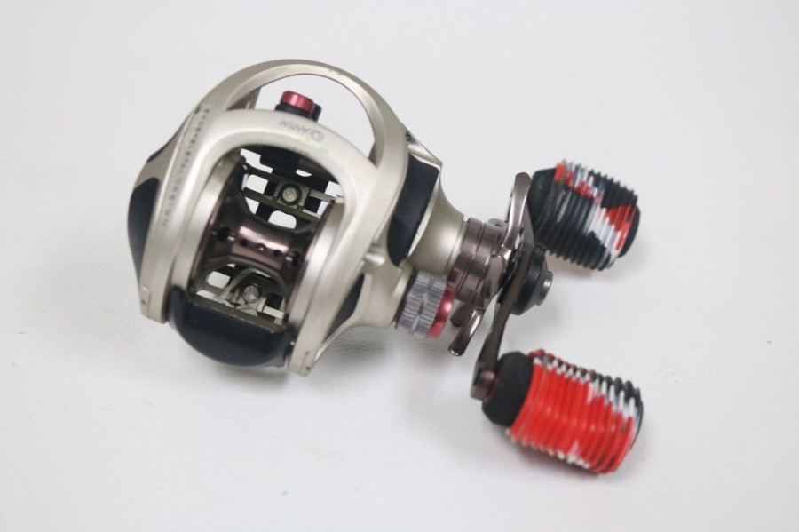 Used Quantum Casting Reels | Quantum Ex100Hpt 7.3:1 Casting Reel - Used - Good Condition- American Legacy Fishing, G Loomis Superstore